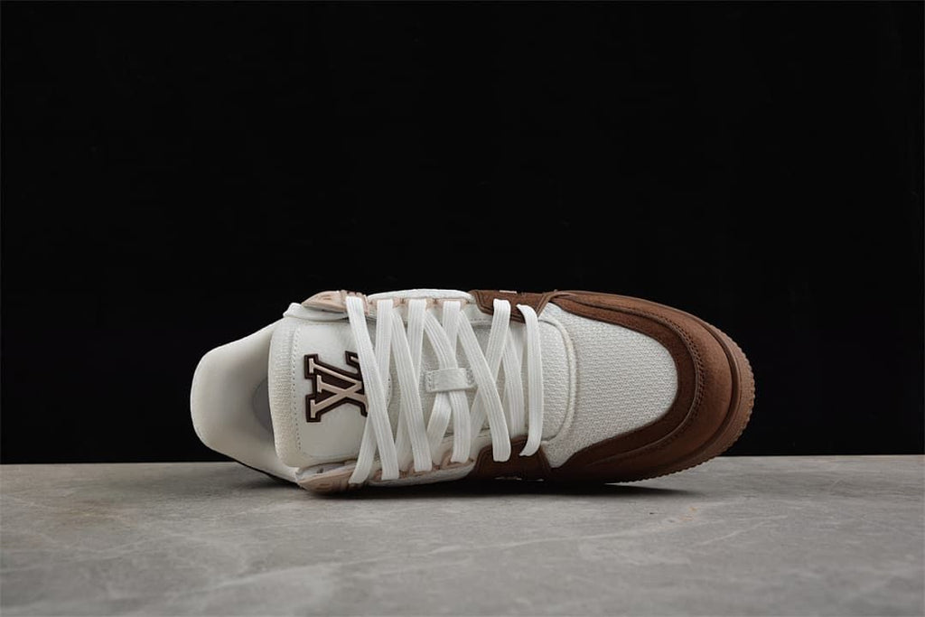 Top view of the sneaker highlighting its white laces and tongue.
