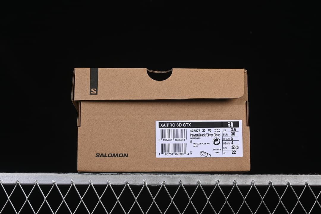 Salomon shoe box label identifying the XA Pro 3D GTX and Pewter/Black/Silver Cloud colorway, with EU 36 shown.