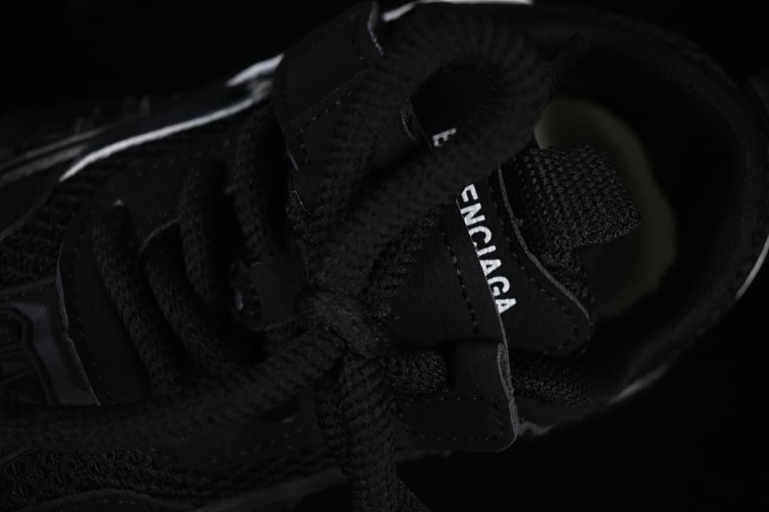 Close-up of the laces, tongue, and hook-and-loop strap.