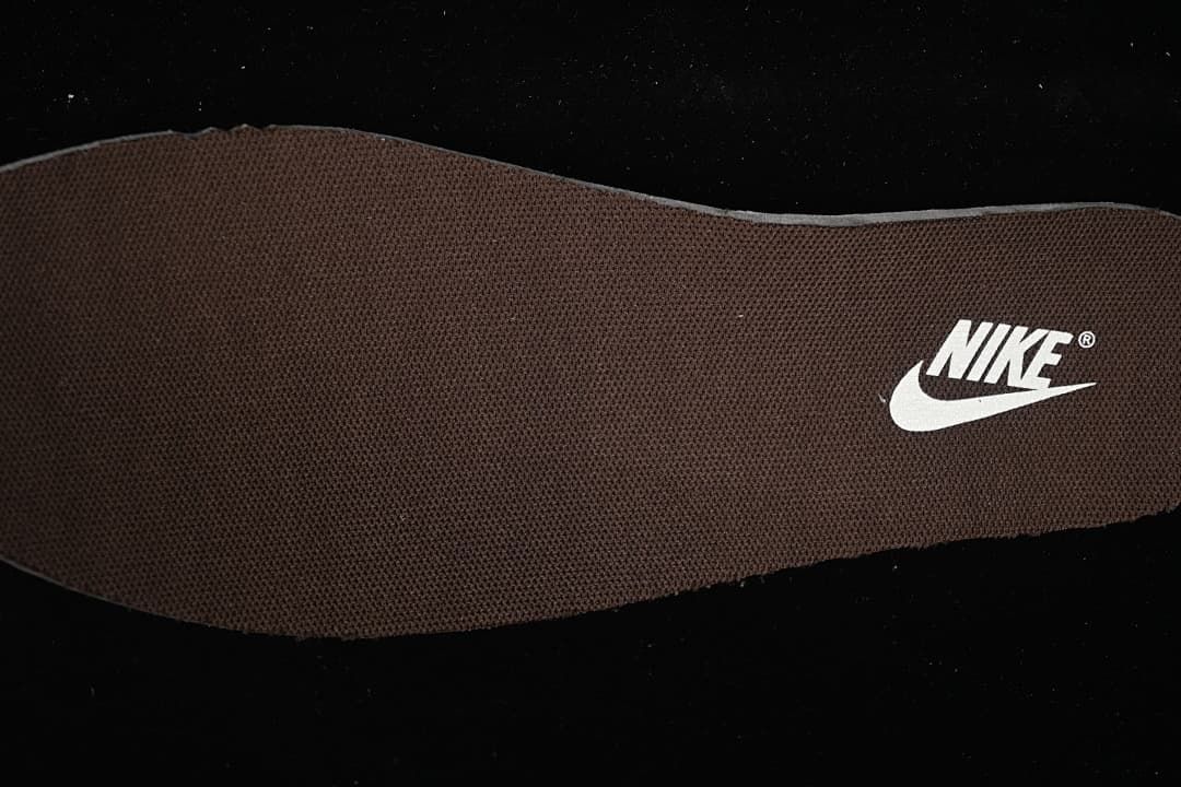 Close-up of the brown insole with Nike branding