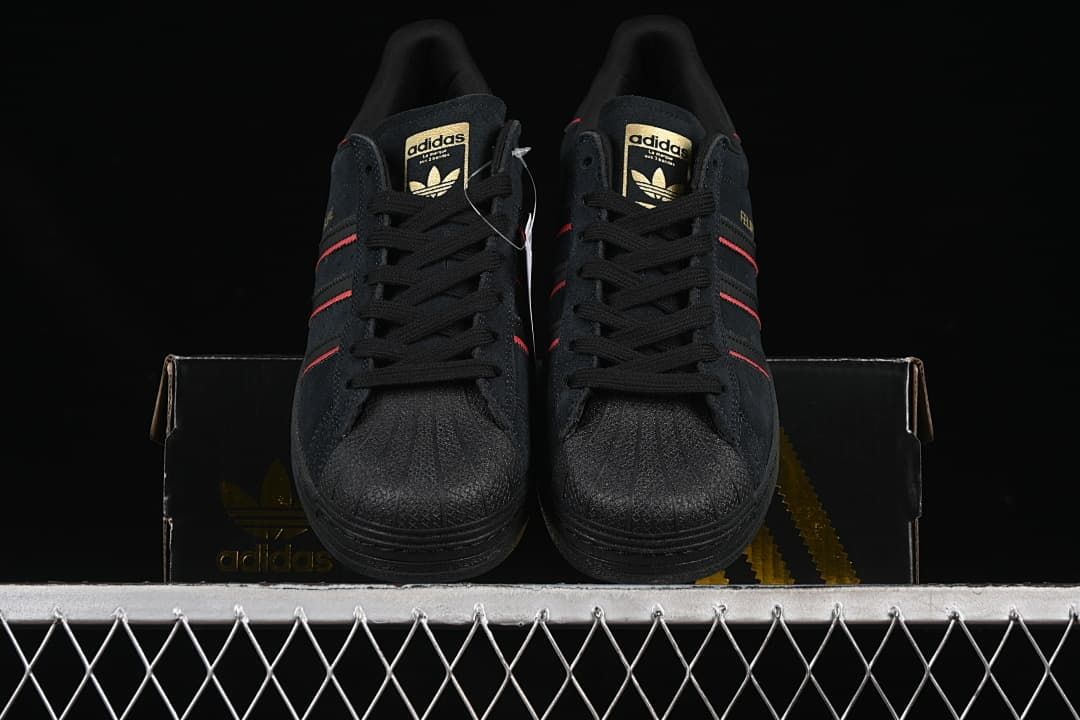 Front view of the pair with textured shell-style toes