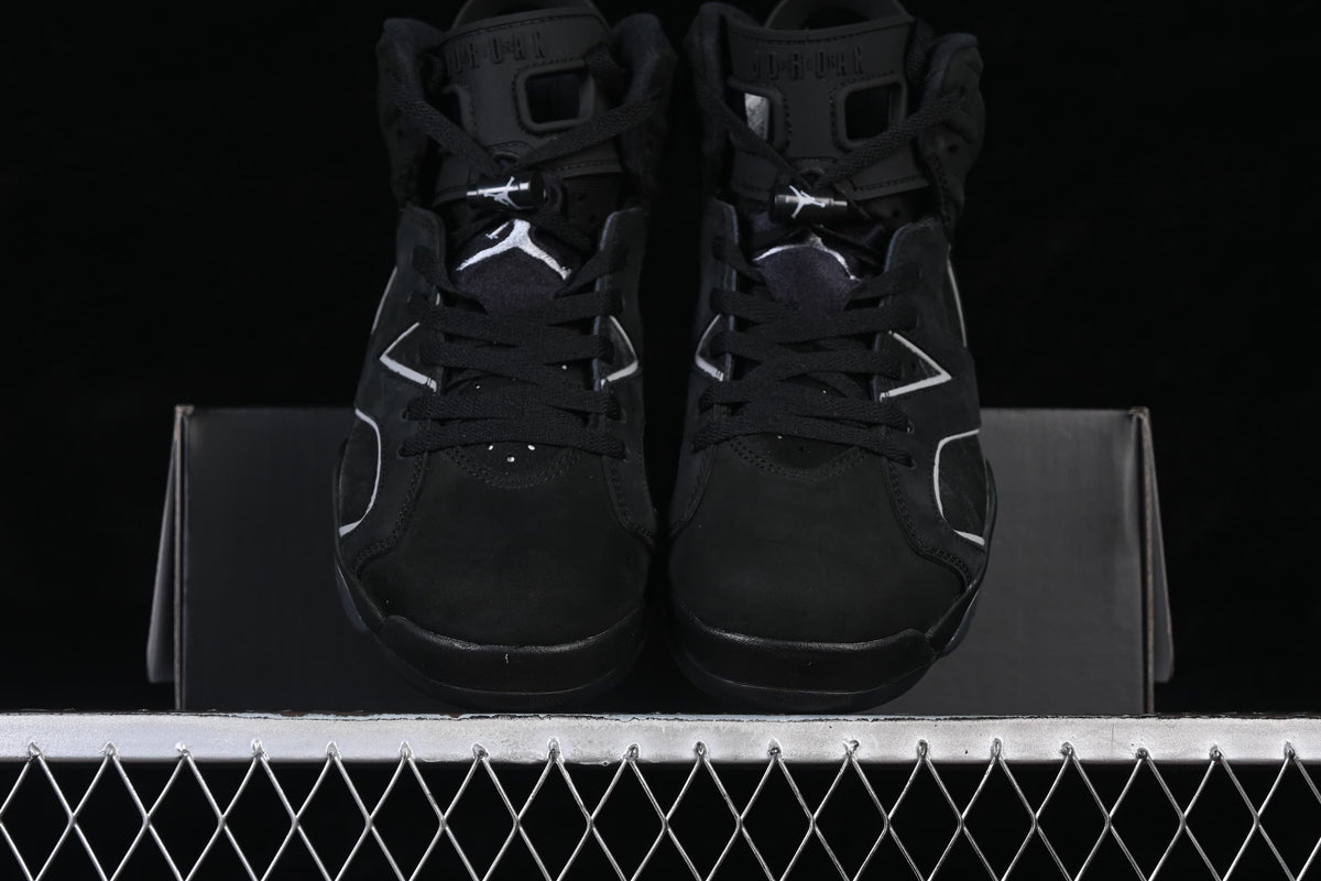 Front view of the pair showing black laces and high-top collars.