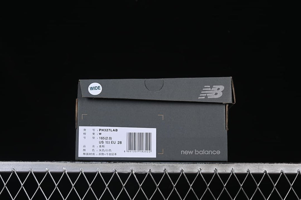 New Balance shoe box with a PH327LAB label and a wide-fit marking.