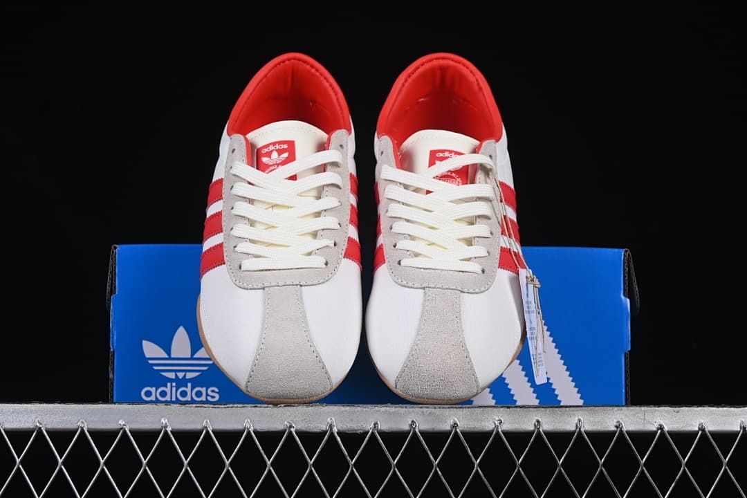 Front view of the pair showing the gray toe overlays and white laces