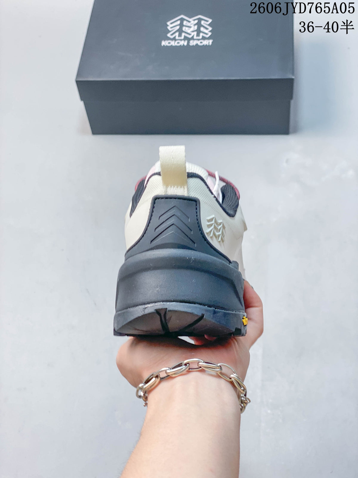 Rear view of the shoe showing its heel and dark outsole; image text shows a size range of 36–40.5.
