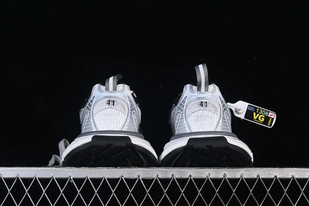 Rear view of the pair showing heel details and size 41 markings
