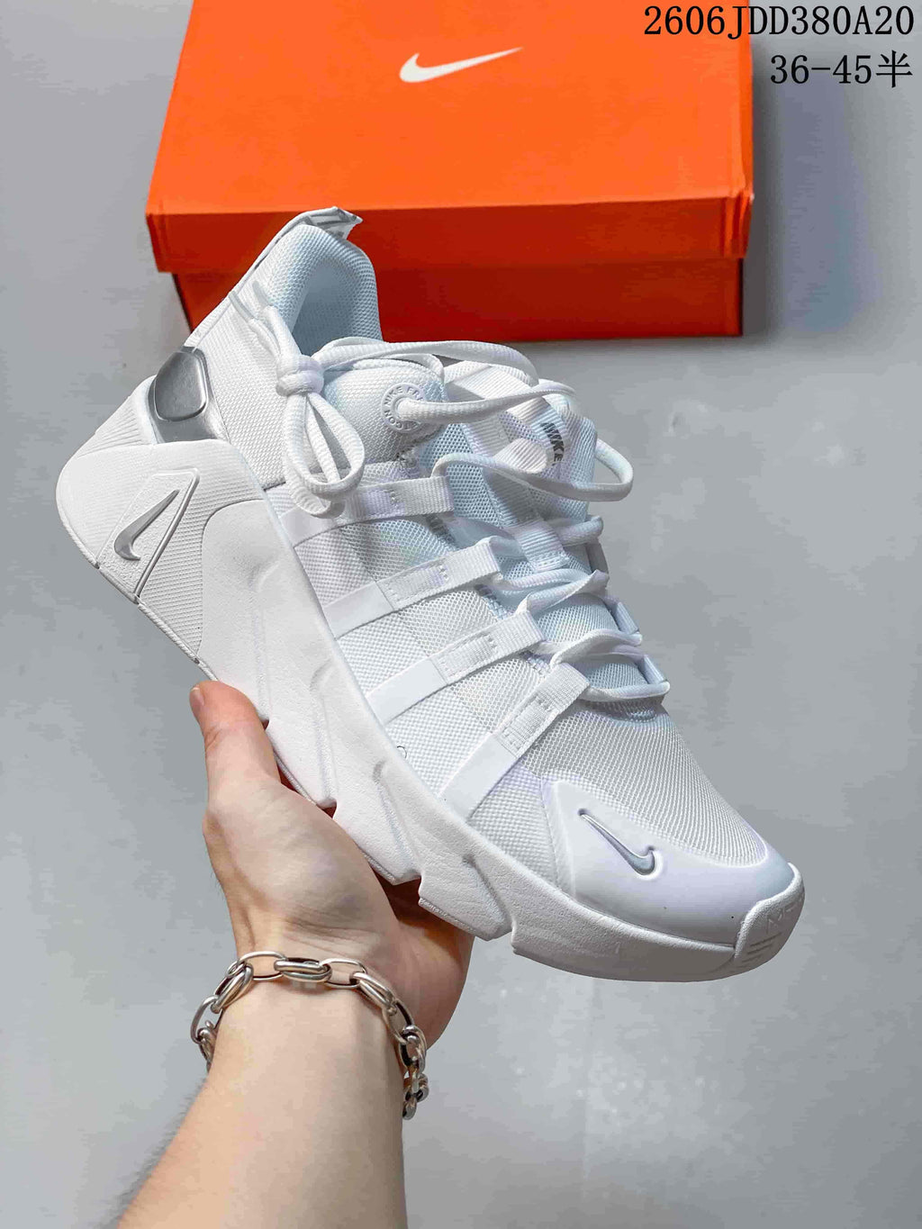 White Nike Free Metcon 7 shoe viewed from the front side