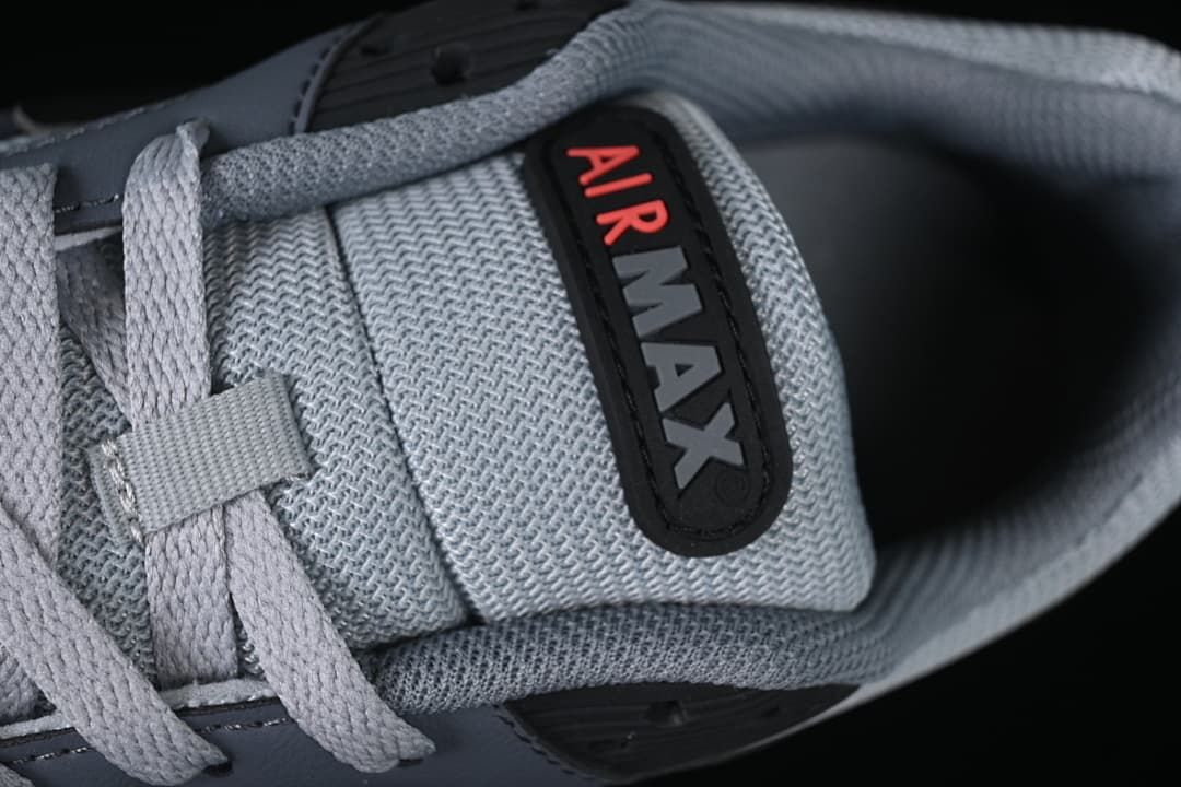 Close-up of the Air Max tongue label and grey laces