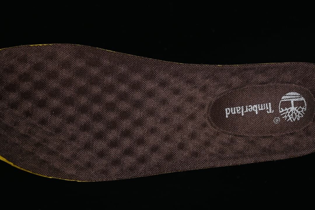 Close-up of the patterned insole