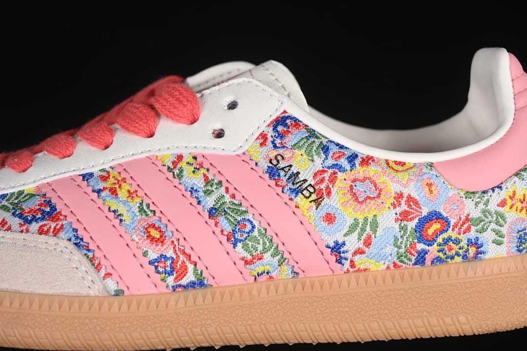 Close-up of floral upper, pink stripes, laces and Samba side lettering.