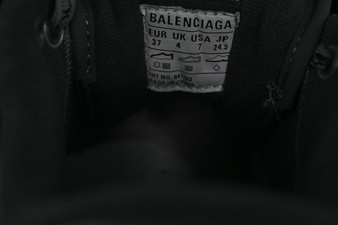 Interior size label showing EU 37, UK 4, US 7, and JP 24.5