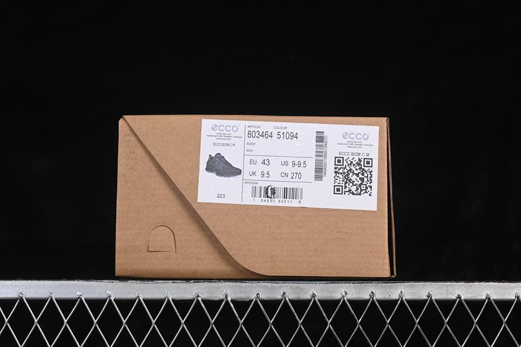 Shoe box label displaying article 803464, colour 51094, and EU 43