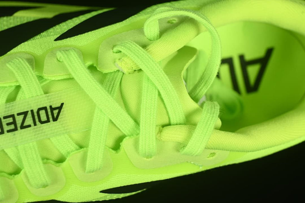 Close-up of laces and tongue branding.