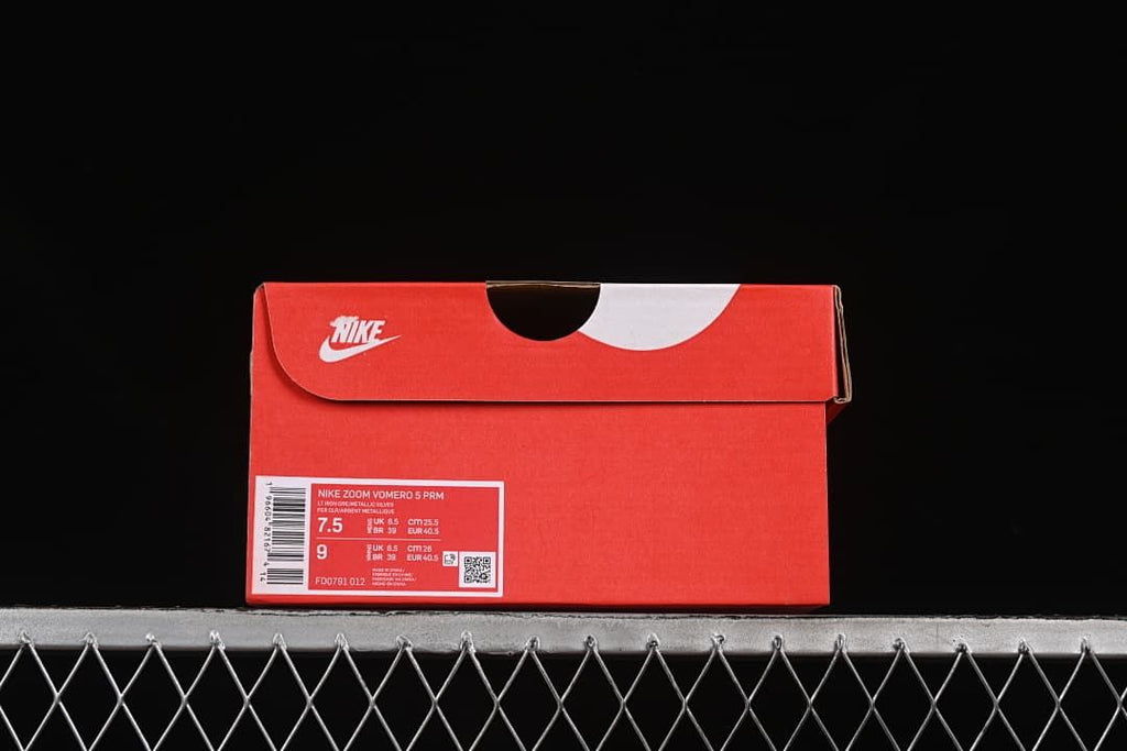 Nike shoe box with a visible label identifying Zoom Vomero 5 SP and style code FD0791-012.