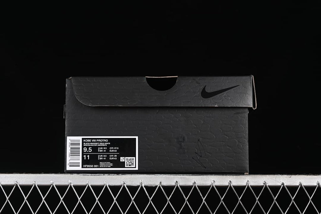 Shoe box label identifying the model as Kobe VIII Protro and showing sample size details