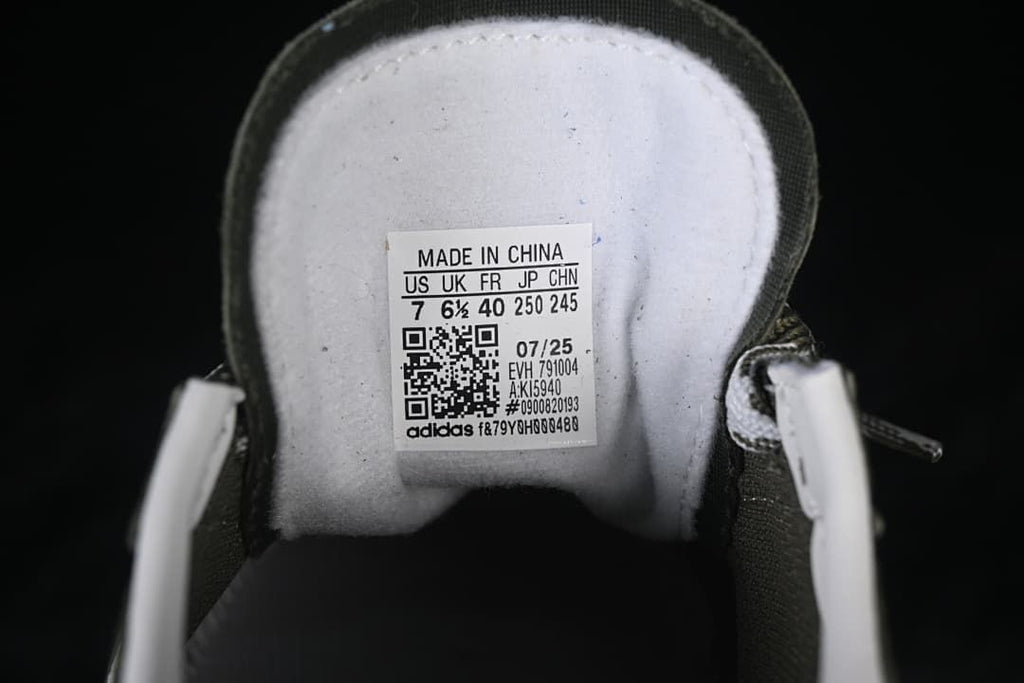 Tongue size label showing US 7, UK 6½, EU 40, JP 250, and CHN 245