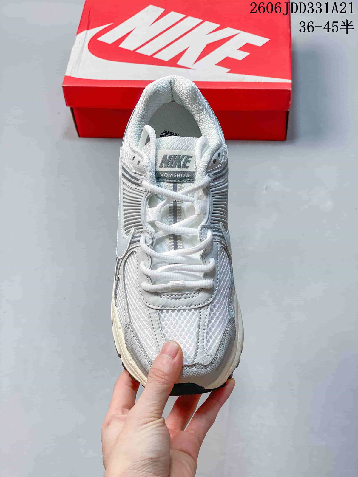 Top view of the Nike Zoom Vomero 5 showing its laces and layered upper