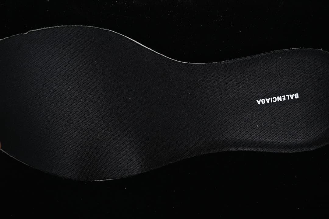 Close-up of the black branded insole