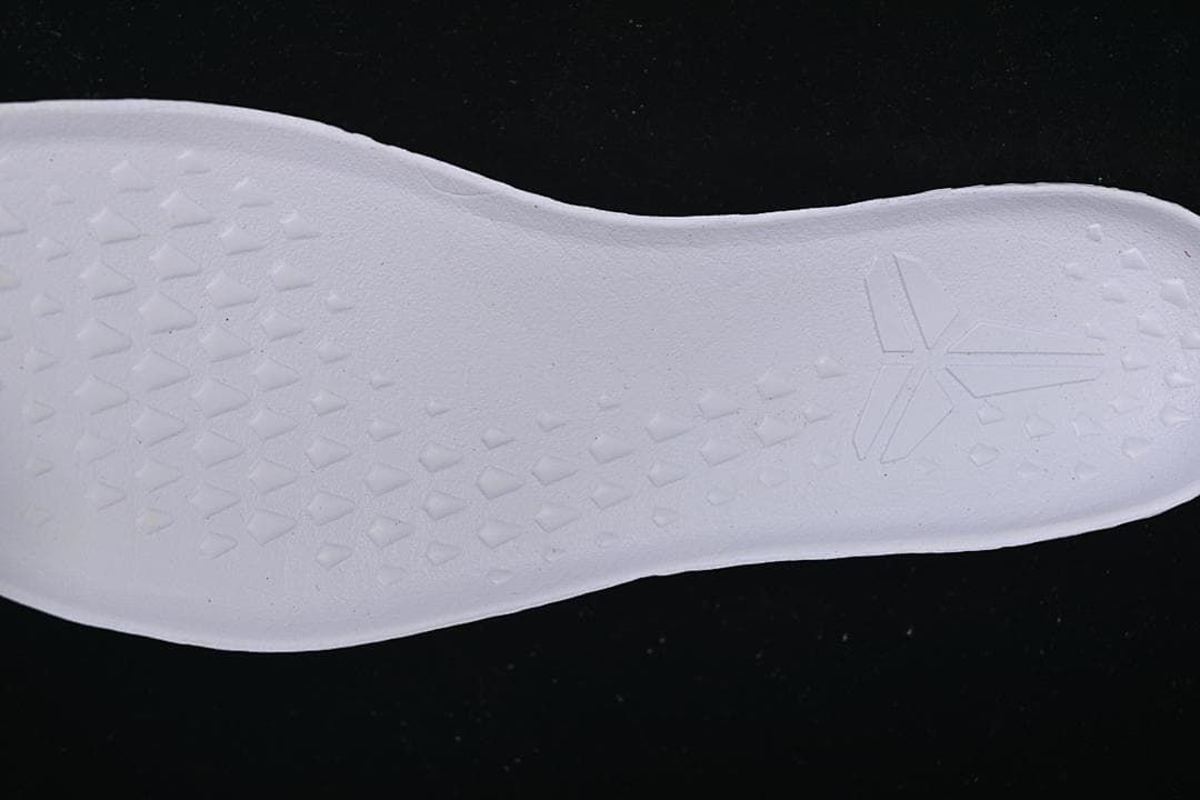 Close-up of the shoe's contoured insole surface