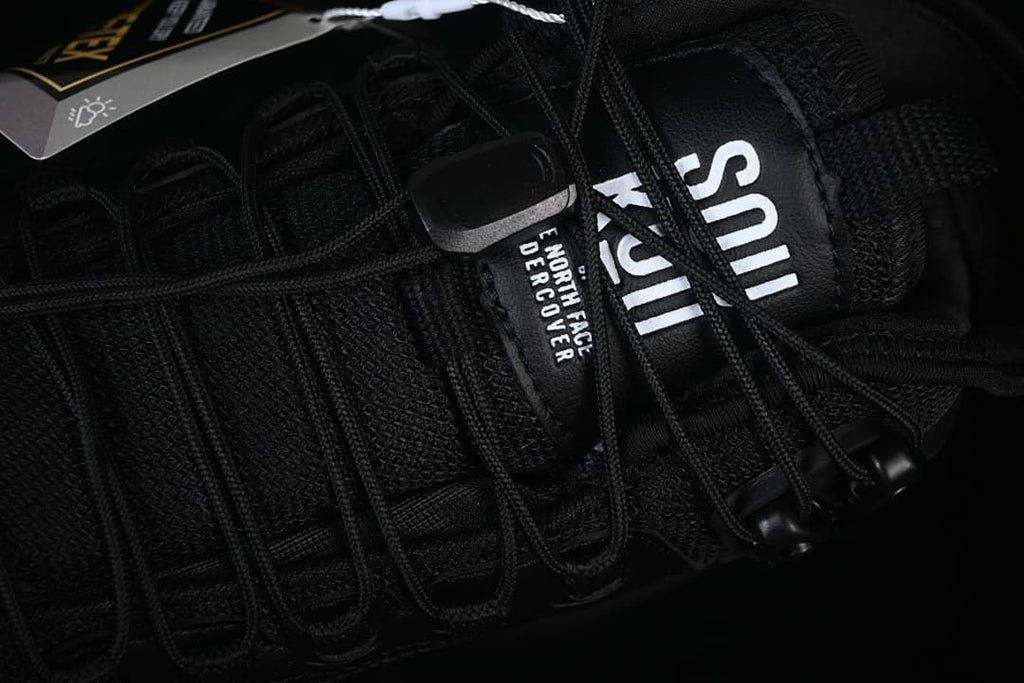 Close-up of lacing system and tongue branding