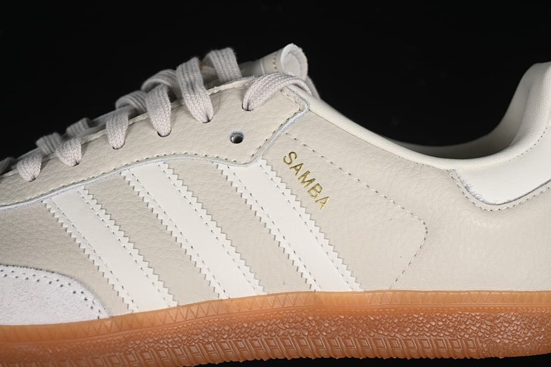 Close-up of the side stripes, Samba lettering, laces and gum outsole