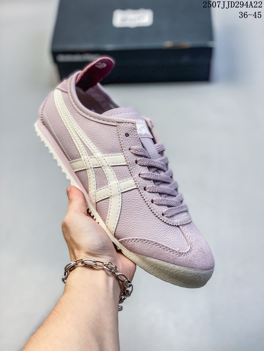 Lavender Mexico 66 Deluxe sneaker with cream side stripes