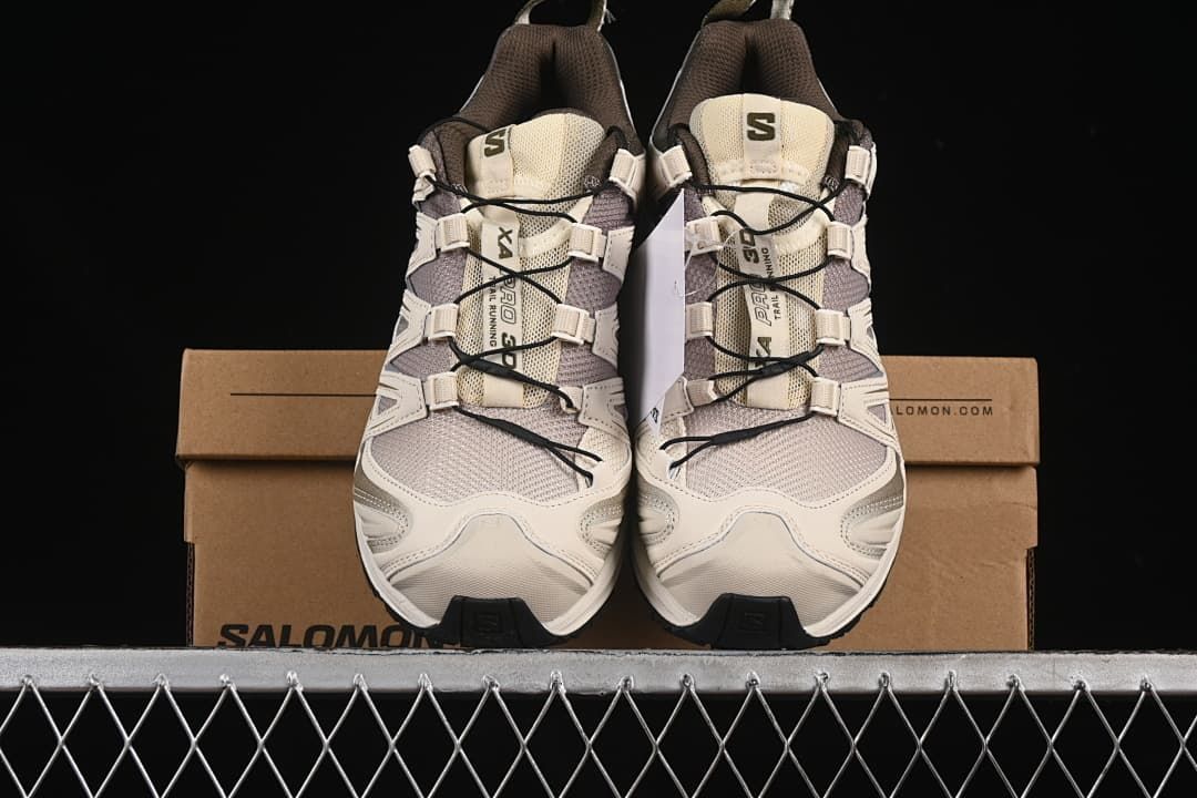 Front view of the pair placed on the shoebox.