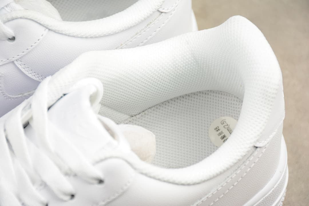 Close-up of the padded collar and interior lining.