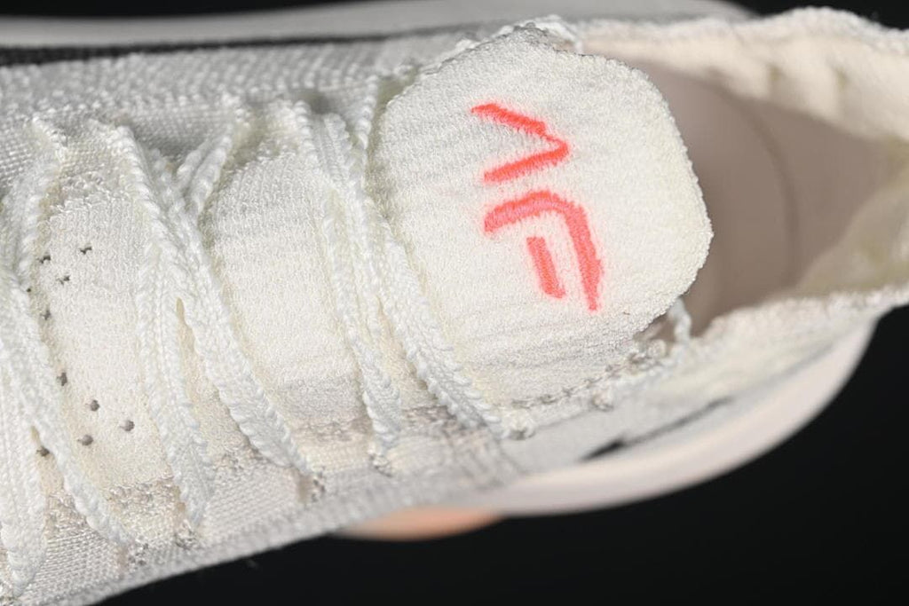 Close-up of the tongue and lace area