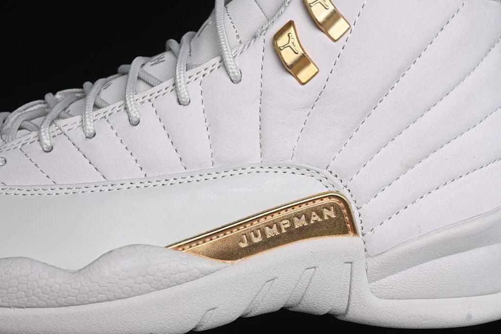 Close-up of the gold-tone eyelets and Jumpman side plate