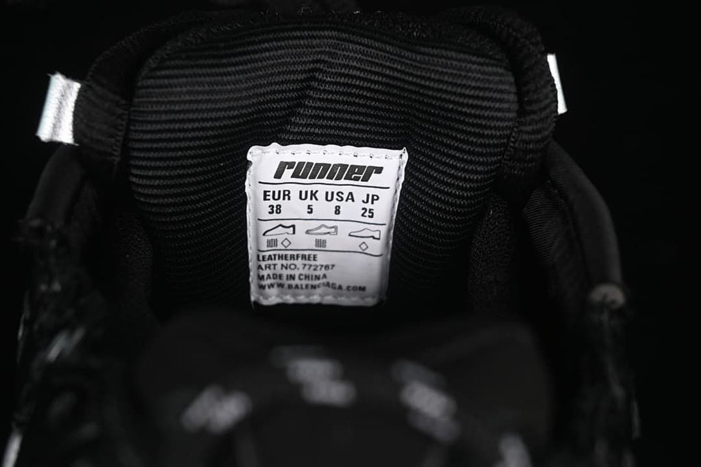 Tongue size label showing EU 38, UK 5, USA 8, and JP 25.