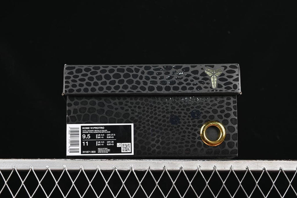 Shoe box label showing Kobe VI Protro and EU size 43