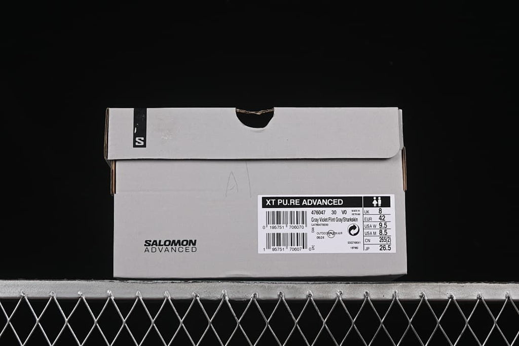 Shoe box label identifying XT Pu.re Advanced, style 476047 and sample size EU 42