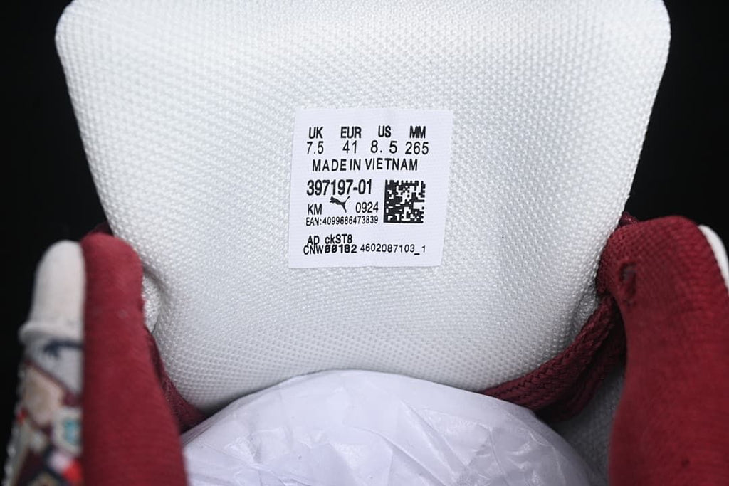 Tongue label showing UK 7.5, EUR 41, US 8.5, 265 mm, and product code 397197-01