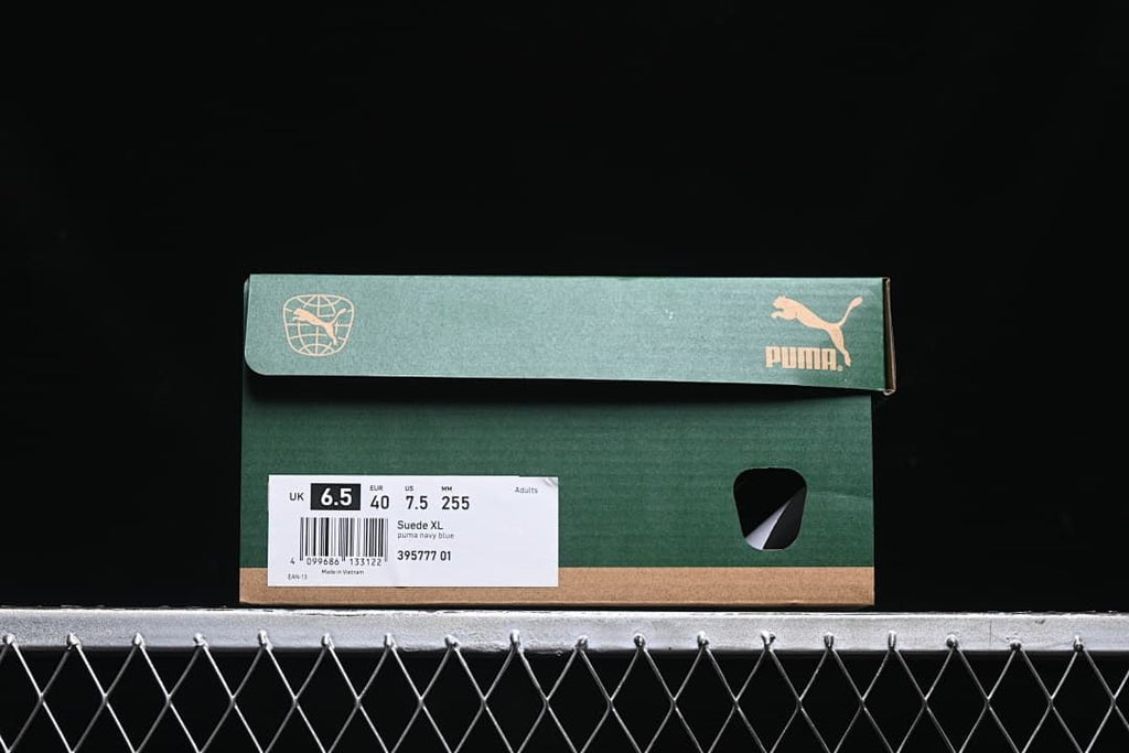 Shoe box label showing Suede XL, Puma Navy Blue, style 395777 01, and EU 40