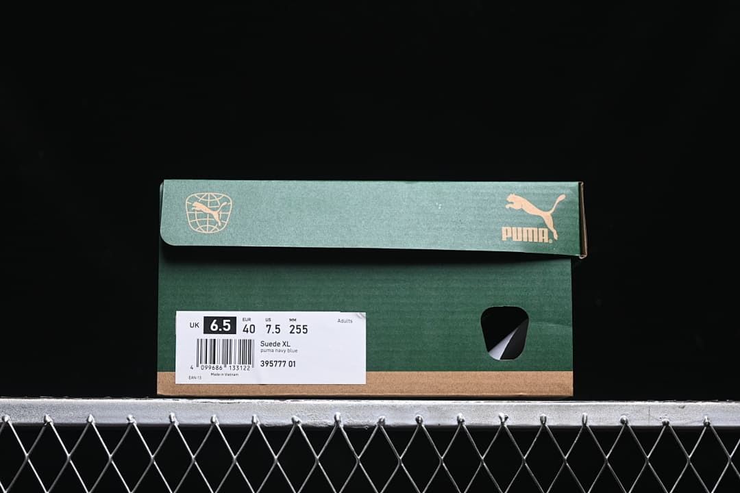 Shoe box label showing Suede XL, Puma Navy Blue, style 395777 01, and EU 40