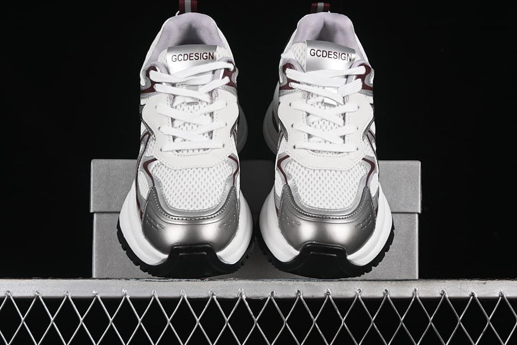 Front view of the pair displayed on the shoebox