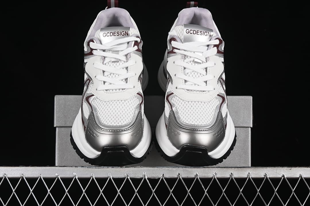 Front view of the pair displayed on the shoebox