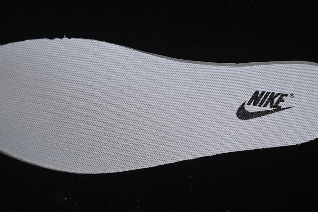 Close-up of the white textured insole with Nike branding