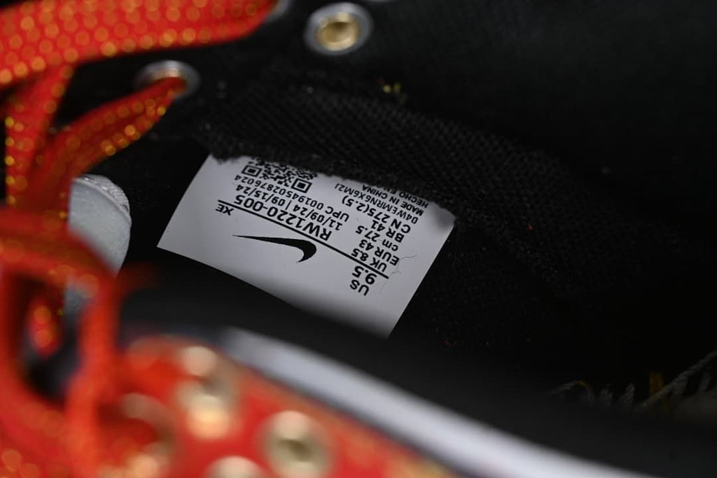 Close-up of the shoe's interior size label
