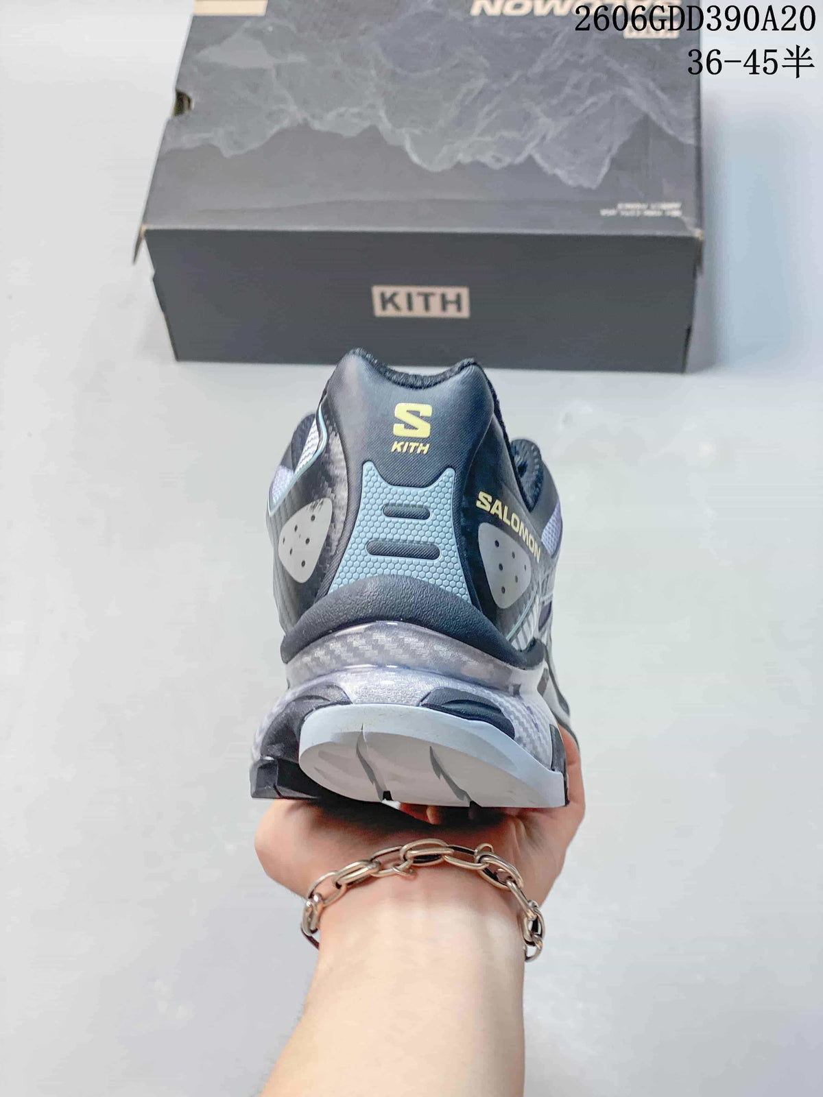 Rear view of the Salomon XT-4K shoe showing heel details and branding.