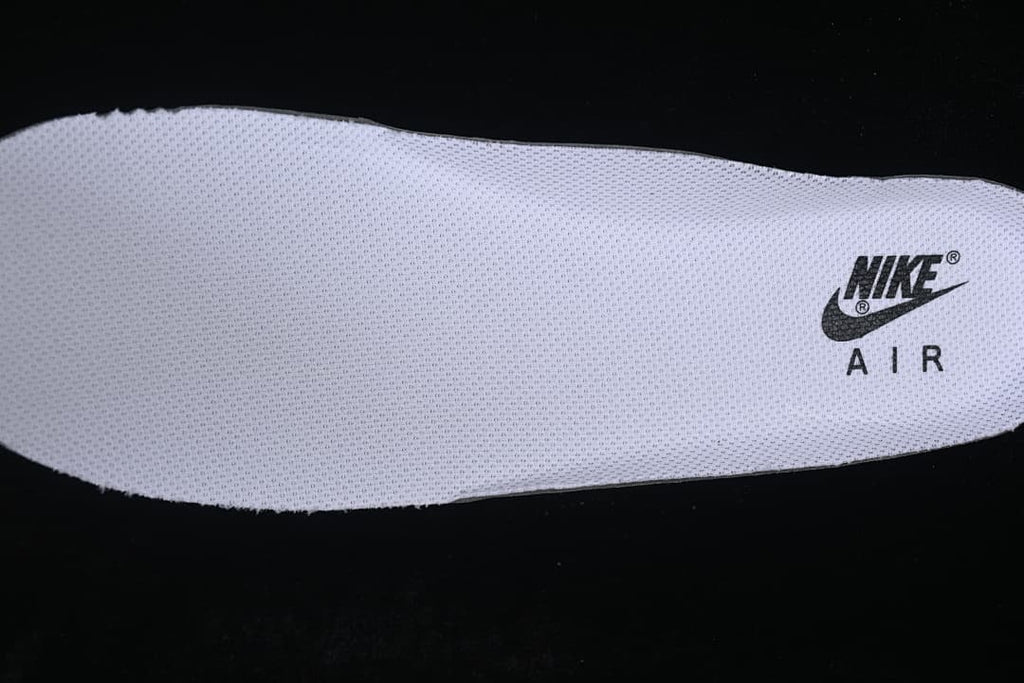 Close-up of the removable insole with Nike Air branding