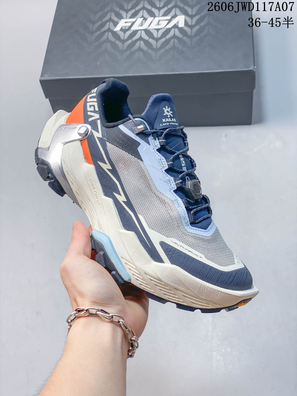 Angled side view of the KAILAS FUGA DU 2 trail running shoe