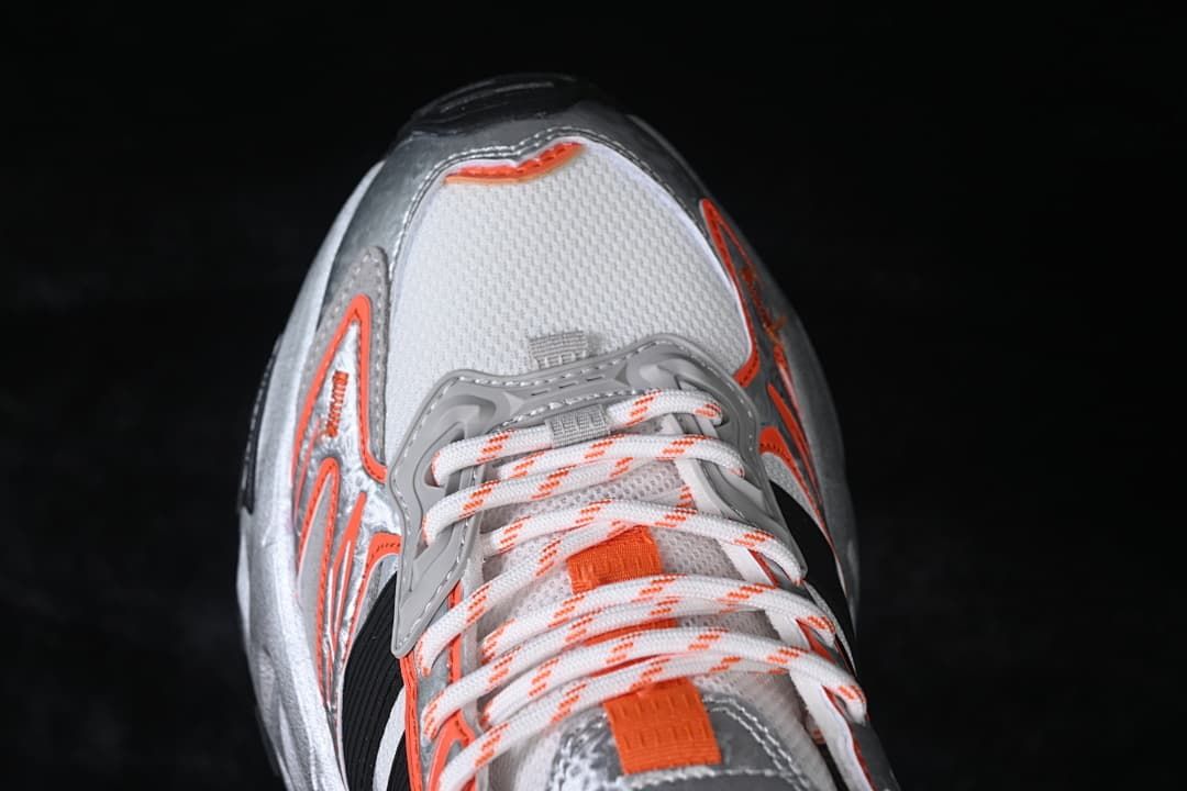 Top view of the sneaker's mesh toe and patterned laces