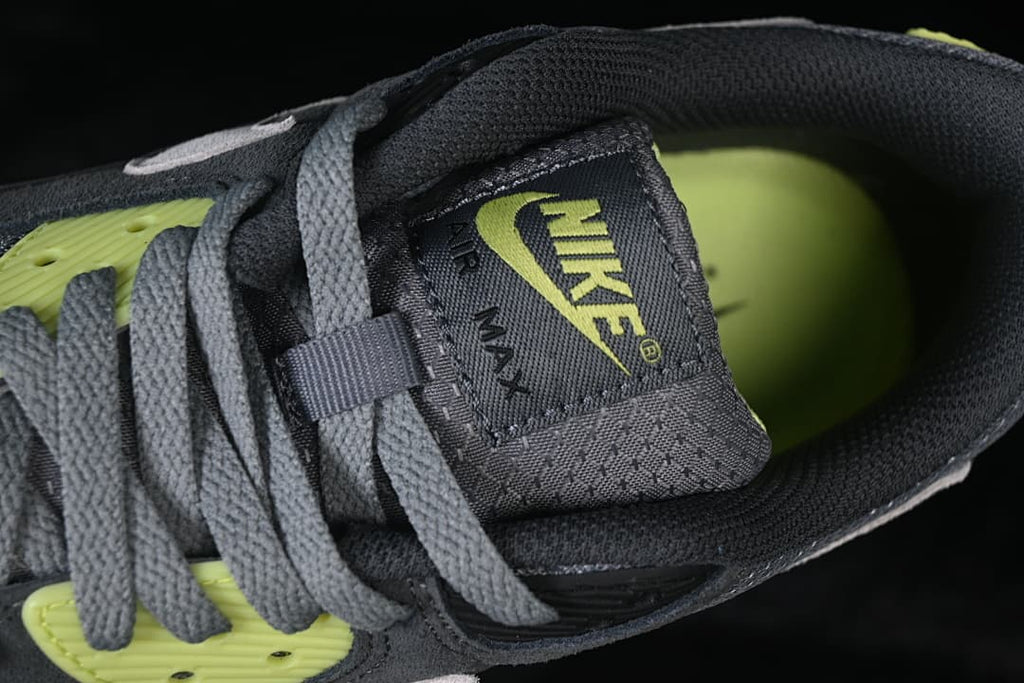 Close-up of the tongue branding and grey laces.
