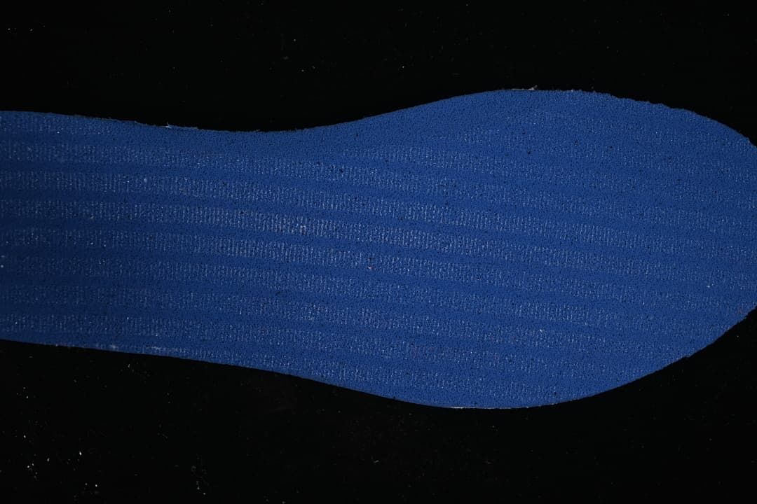 Close-up of the blue insole
