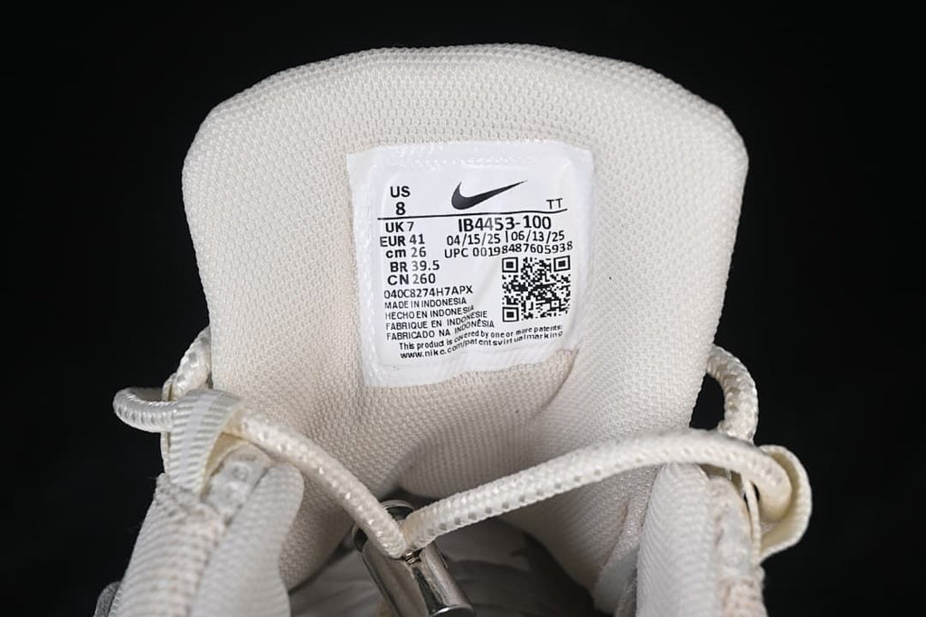 Tongue size label showing EU 41 and style code IB4453-100.
