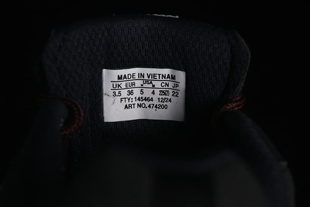 Tongue size label showing UK, EU, US, CN and JP sizing and article number 474200.