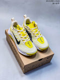 Pair of off-white and yellow Nike ReactX Wildhorse 10 trail running shoes on a shoe box; image overlay states sizes 36–45.5.