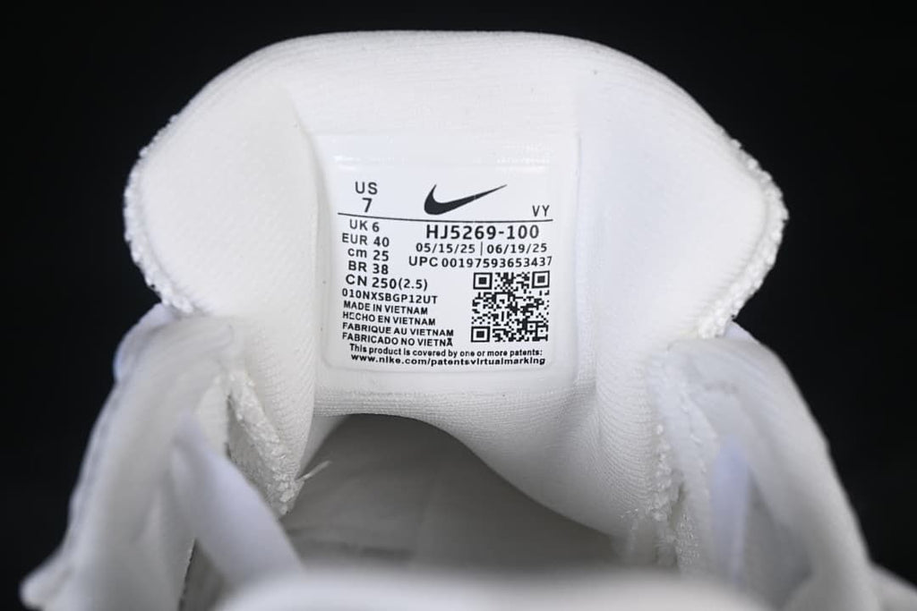 Tongue label showing shoe size and style code HJ5269-100